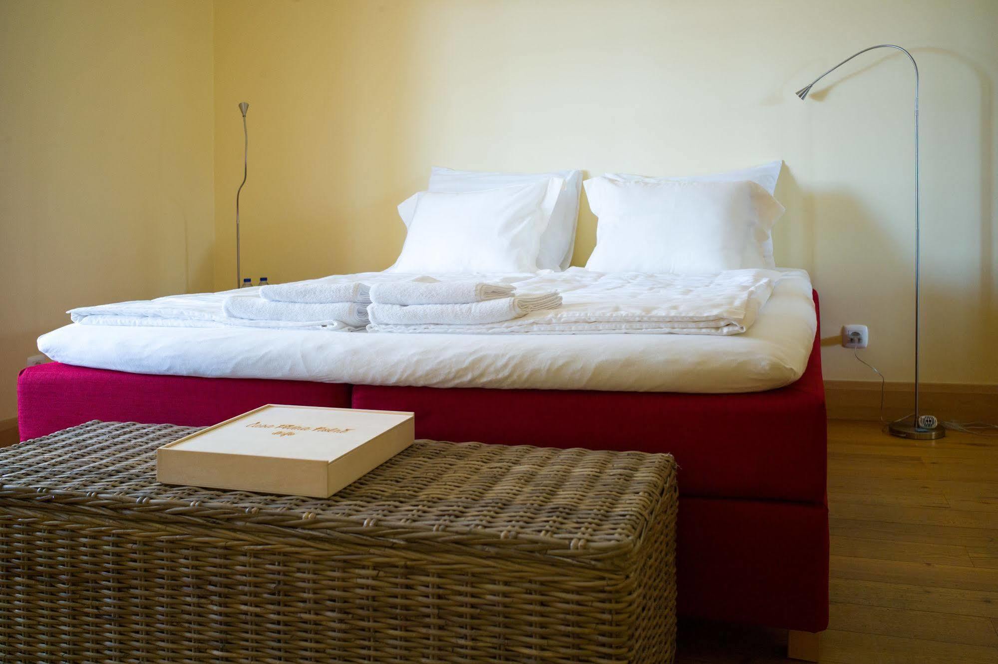 Casa Pedra Nobre Bed and Breakfast Nadadouro Exteriör bild